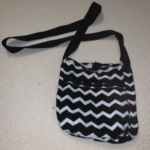 Thirty-one crossbody bag